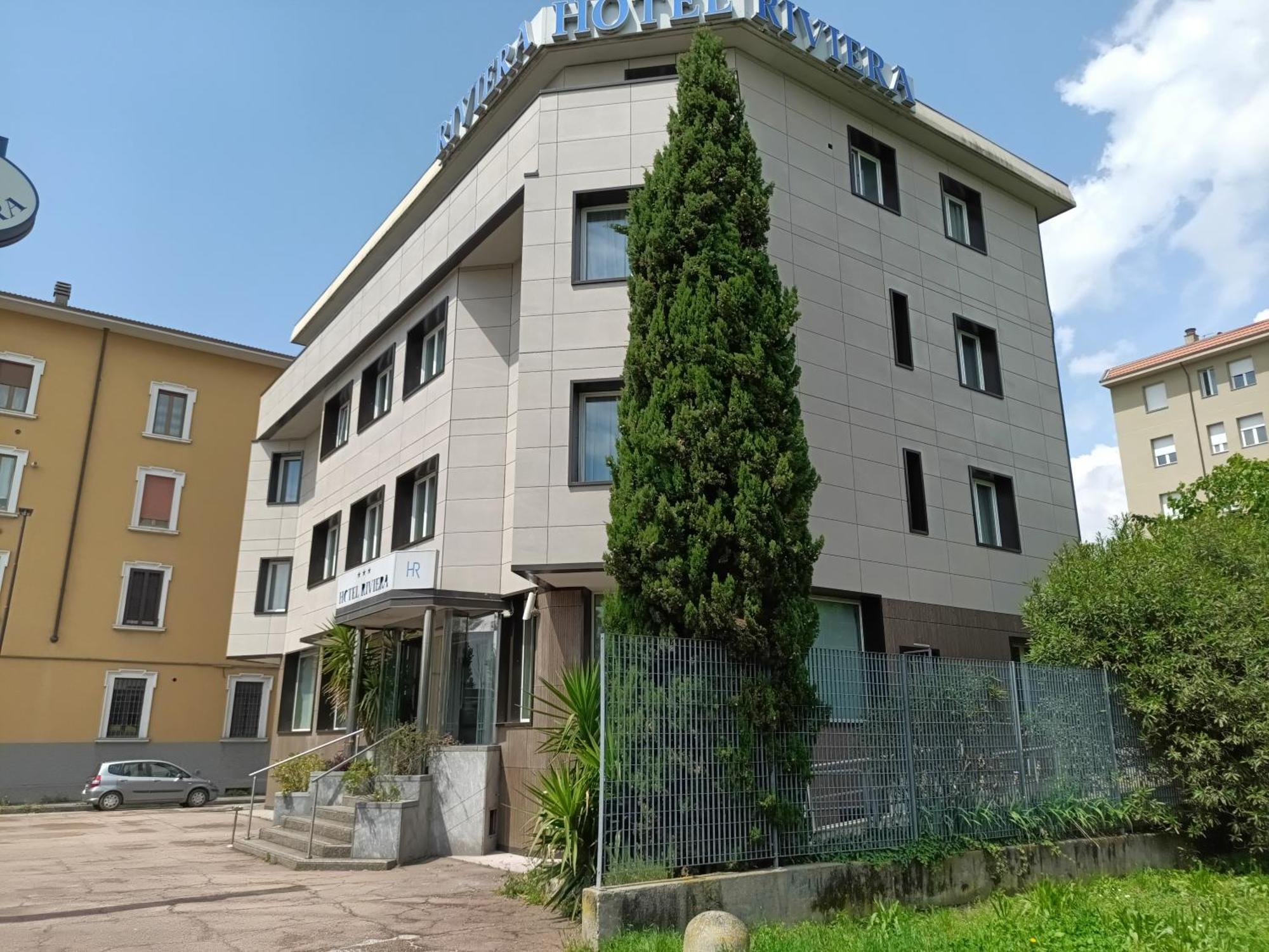 Hotel Riviera Сеґрате Екстер'єр фото