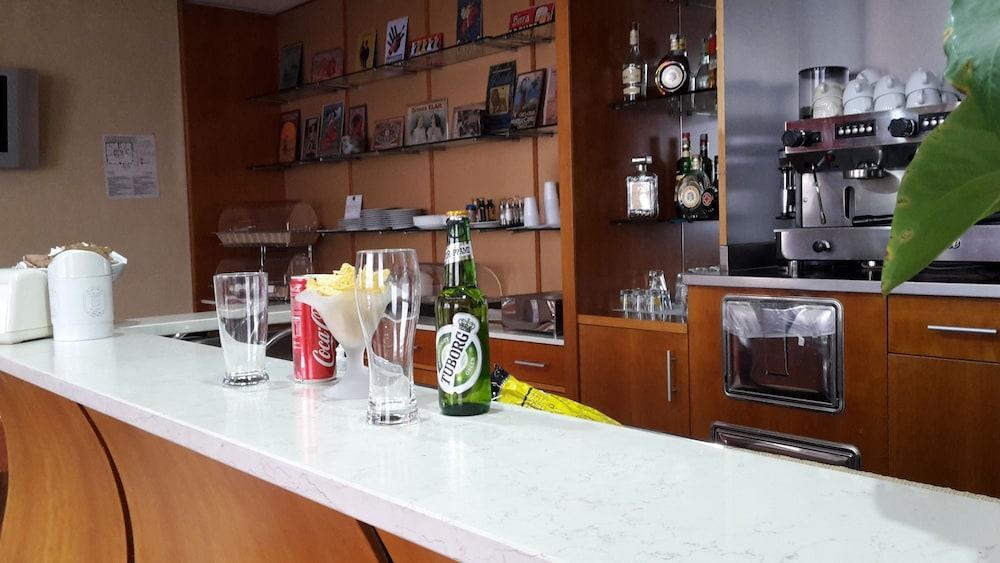 Hotel Riviera Сеґрате Екстер'єр фото